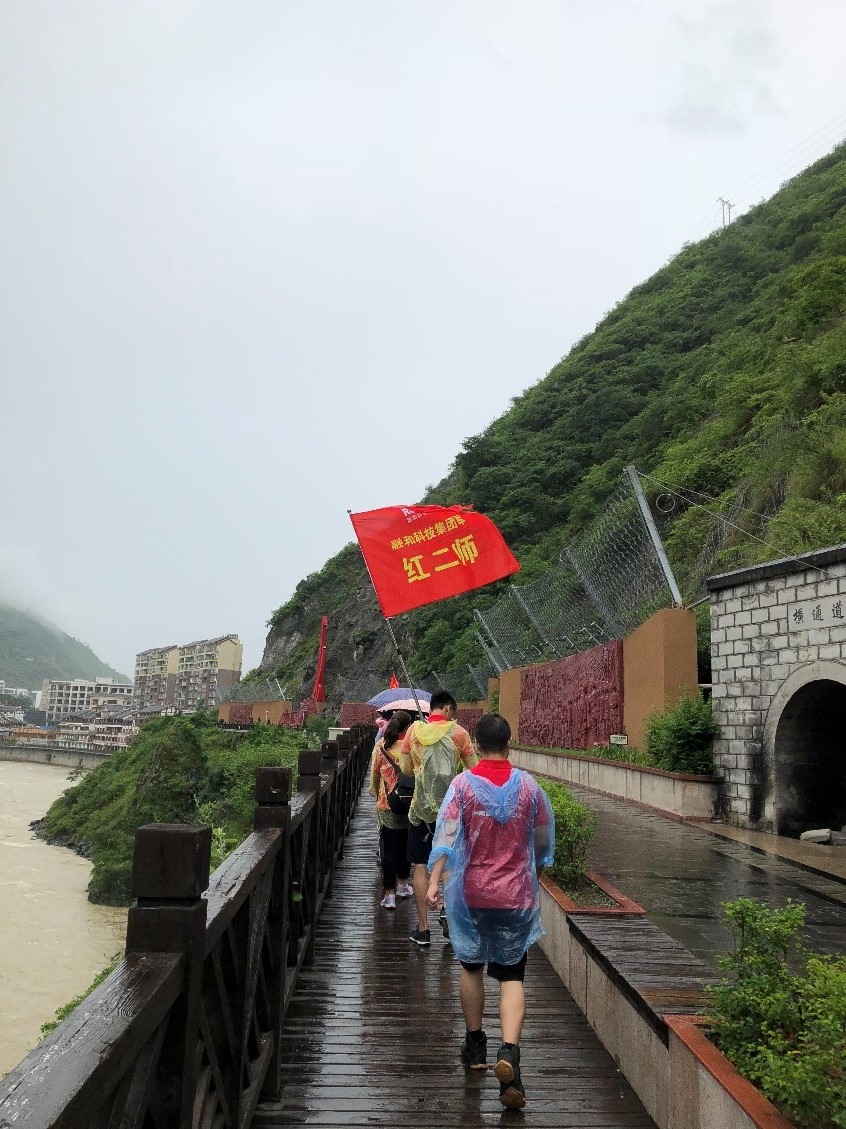 1544756392308107.jpg 1531188346993626.jpg